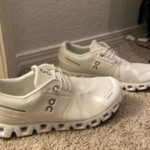 Men’s OnCloud Size 9.5